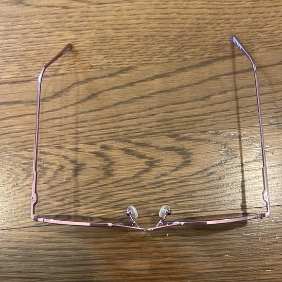 QUAY REFLECTIVE BIG CAT EYE SUNGLASSES - Picture 4 of 6